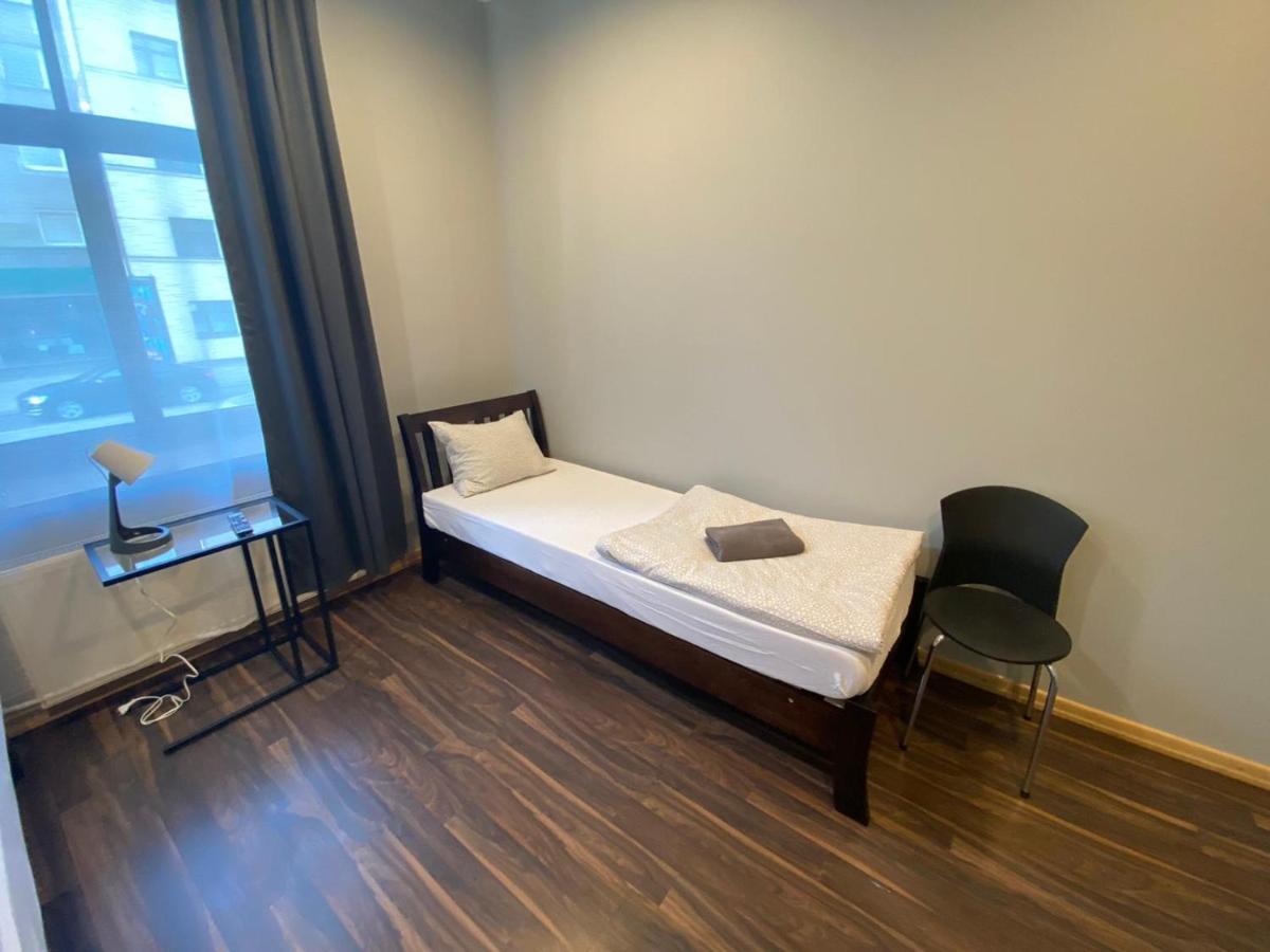 Aparthotel Riga Eksteriør bilde A single room at the hostel