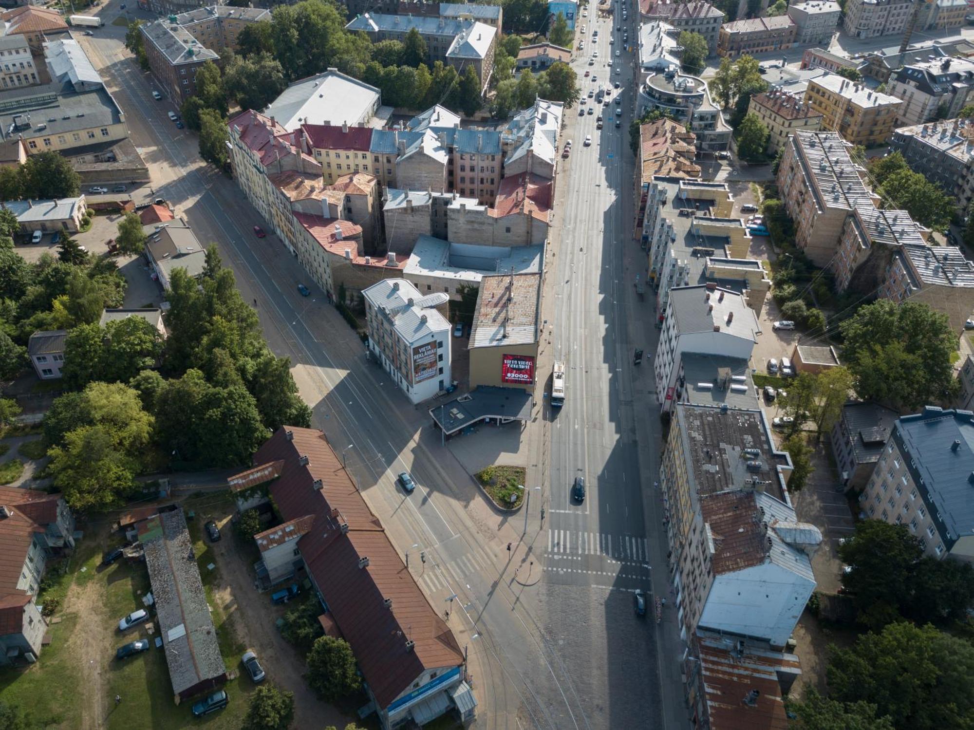 Aparthotel Riga Eksteriør bilde Aerial view of the street